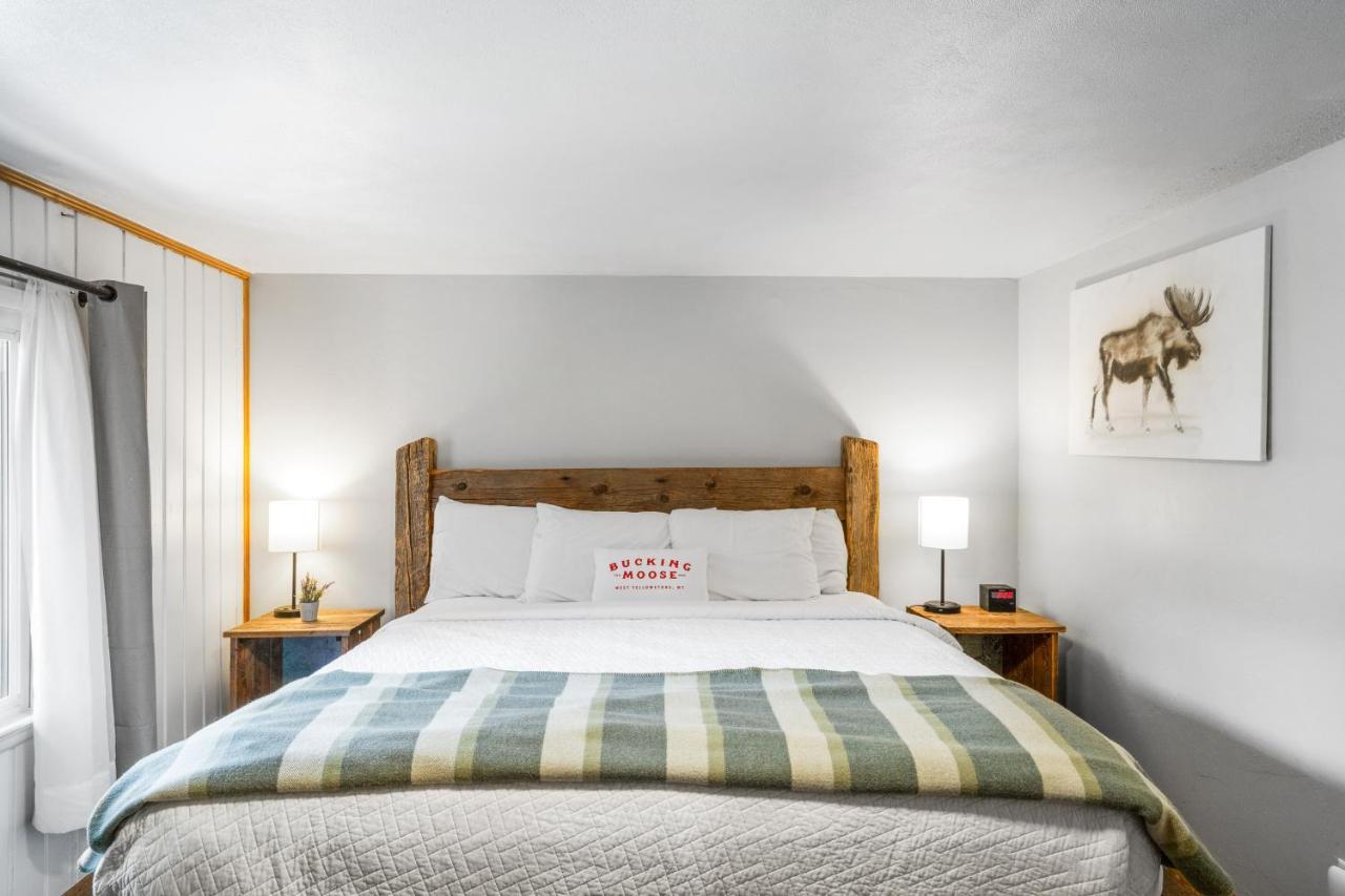 The Bucking Moose Hotel West Yellowstone Exterior photo